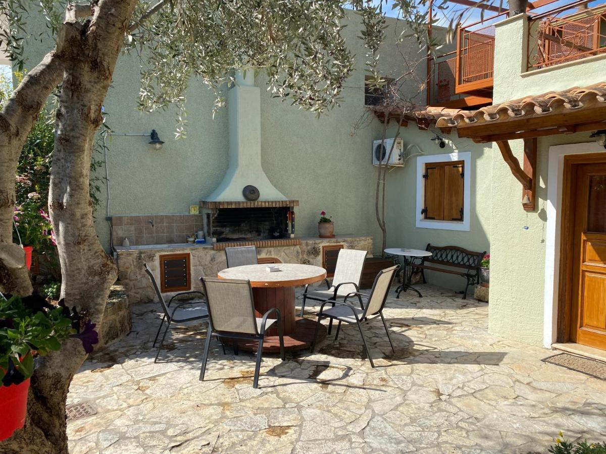 Pegasus House Hotel Corinth Екстериор снимка