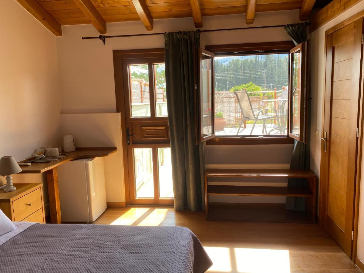 Pegasus House Hotel Corinth Екстериор снимка