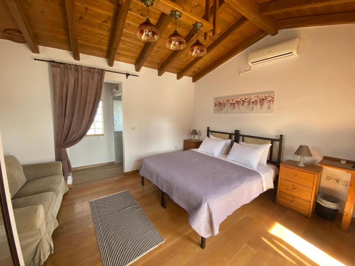 Pegasus House Hotel Corinth Екстериор снимка